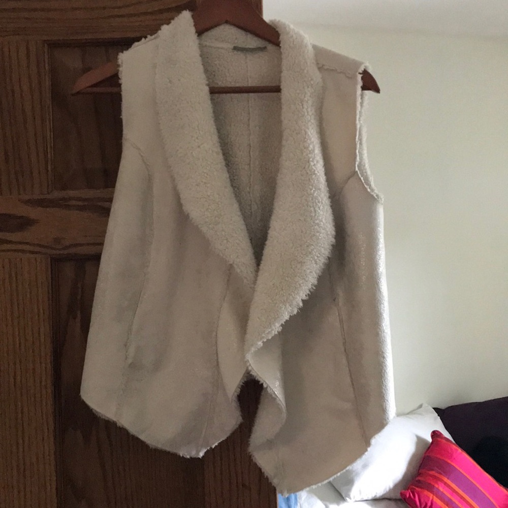 Three Hearts Polyester Vest Small Sparkly Cream